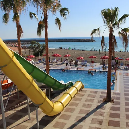 Selinus Club מלון 3*