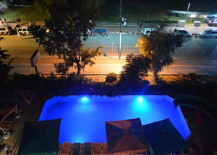 מלון Selinus Club 3*