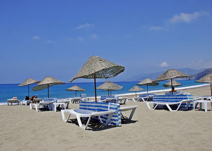 מלון Selinus Club 3*