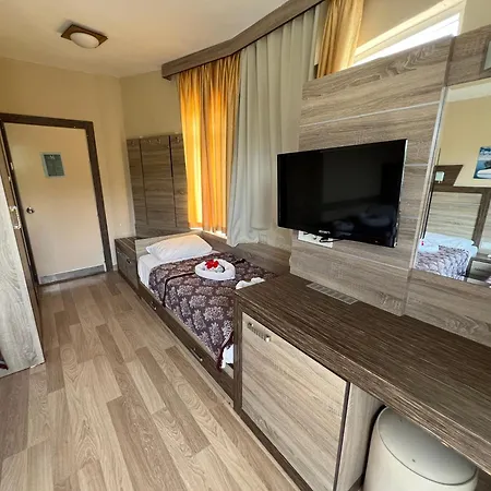Buelent Kocabas-selinus Club Hotel
