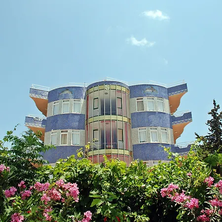 Ξενοδοχείο Selinus Club 3*