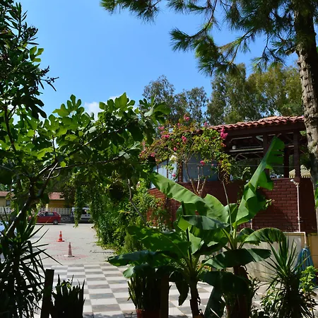 Selinus Club 3*